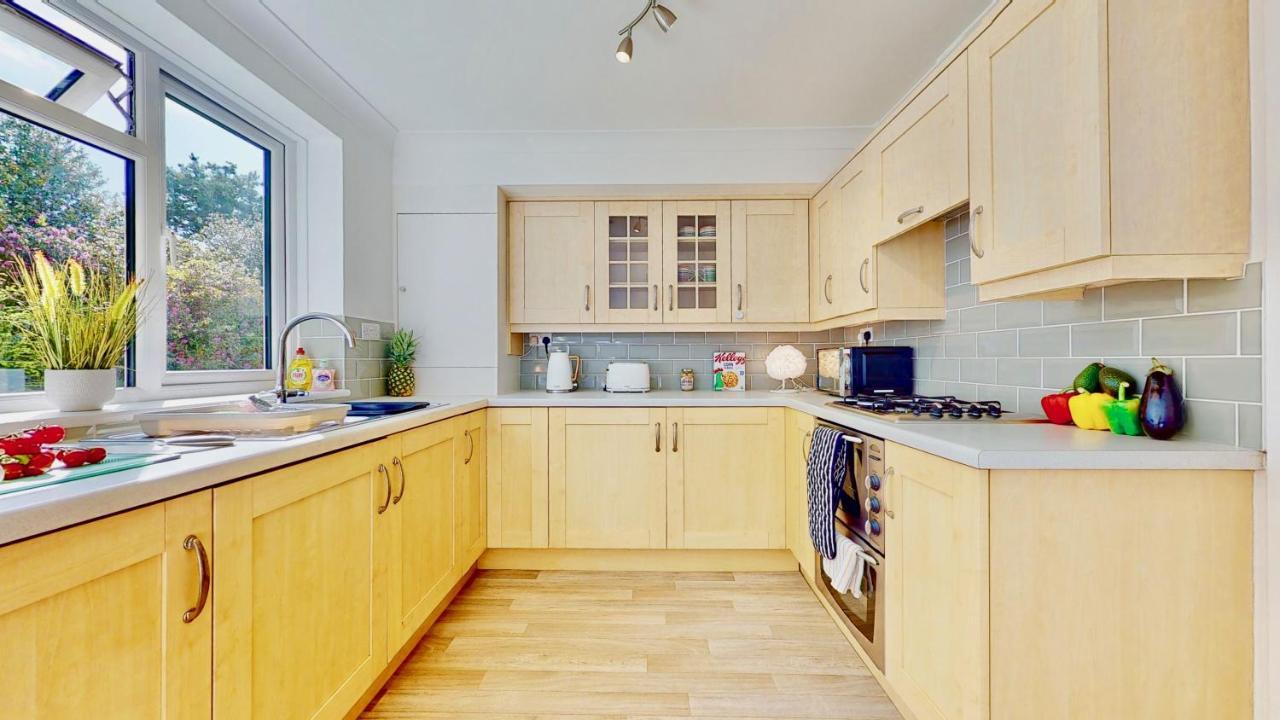 Super-Quiet Town Centre Flat 5 Min Walk To Station Appartement Tunbridge Wells Buitenkant foto