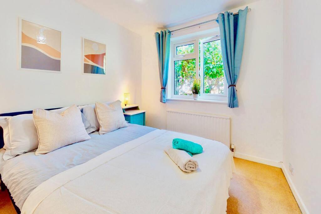 Super-Quiet Town Centre Flat 5 Min Walk To Station Appartement Tunbridge Wells Buitenkant foto