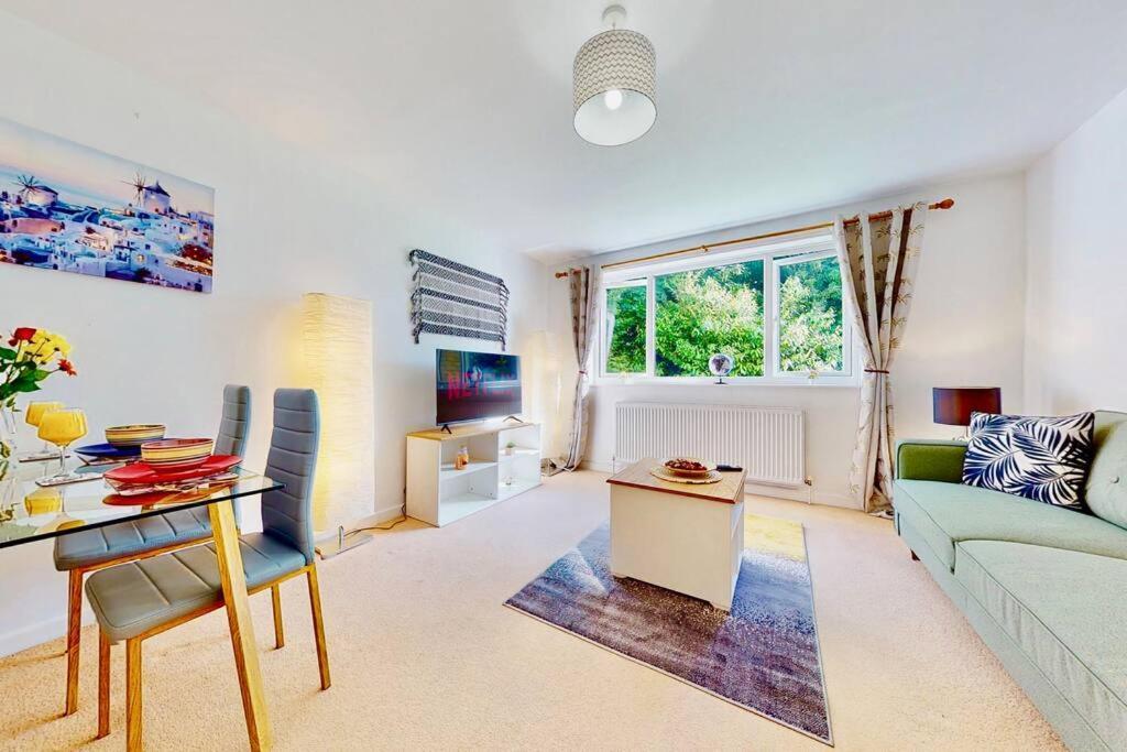 Super-Quiet Town Centre Flat 5 Min Walk To Station Appartement Tunbridge Wells Buitenkant foto