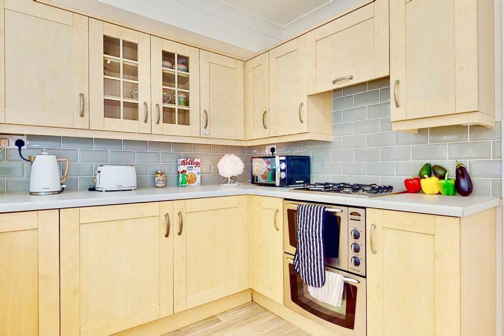 Super-Quiet Town Centre Flat 5 Min Walk To Station Appartement Tunbridge Wells Buitenkant foto